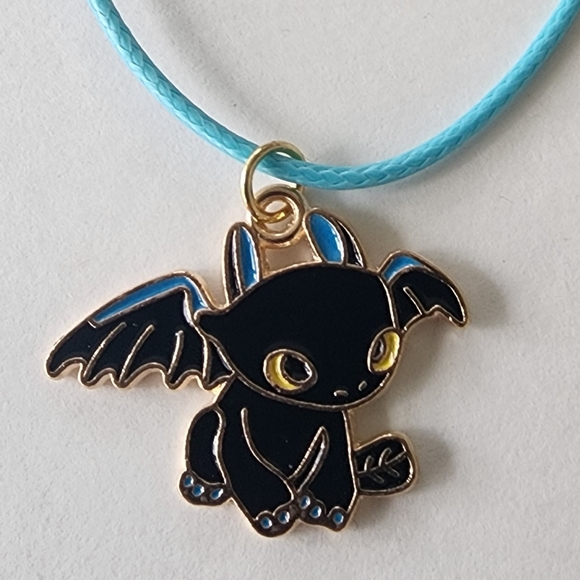 🖤 Toothless Chain Necklace 🐲 - Picture 3 of 3